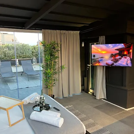 Konukevi Rooftop 4*